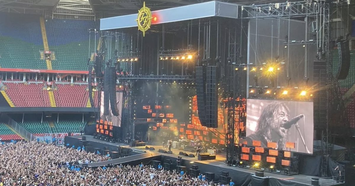 It’s really cool see Artists I’ve worked with playing shows with the Foo Fighters! Chroma, Himalayas &amp; Wet Leg.

#foofigthers . #chromaband , #himalayasband &amp; #wetleg
