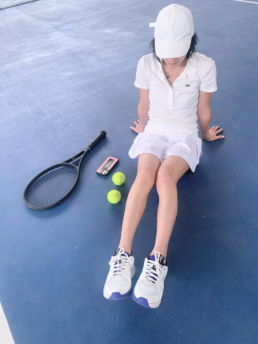 Today I went out to relax myself and played tennis