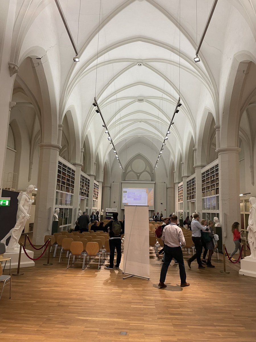 krenz_bastian's tweet image. Impressed to see the great effort the field is putting into improving the therapy and our understanding of PDAC at the 4th Pancreatic Cancer Research Meeting in Göttingen.
It was a a privilege to present our work on uncoupling of metabolic dependencies in pancreatic cancer!
