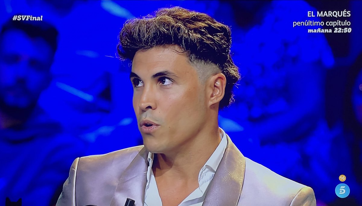 fidhfirkfjejdhi's tweet photo. #Supervivientes2024
#FinalSV
#TongoSV
Cantinflas como de costumbre.Haciendo el ridículo https://t.co/UHB3z3UX3J