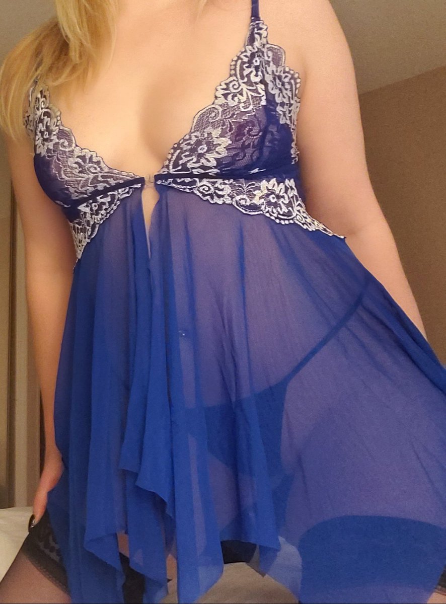 Noraundressed's tweet photo. Indulge in your deepest desires 🖤 
Open to most fetish requests 
@adults_RT
@CafNotaclue @DD_DailyDose @ccc_companions @IndysOnly @Ralfie18BK @WG6Canada @yeg_adult_rt @caf_rt @cafreviews_com https://t.co/N0RH26feju