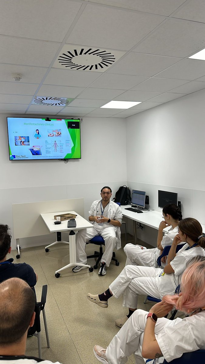Servei d’Urgències Parc Taulí (@urgencies_tauli) on Twitter photo Avui a la #sessióclínica el Dr Juan Pablo Mendez, #MEF de #digestiu de <a href="/parctauli/">Consorci Corporació Sanitària Parc Taulí</a> que està rotant al <a href="/urgencies_tauli/">Servei d’Urgències Parc Taulí</a> ens parla del maneig a #urgències de la #malaltiainflamatoriaintestinal
#formaciócontinuada
#SomUrgències
#SomTaulí Avui a la #sessióclínica el Dr Juan Pablo Mendez, #MEF de #digestiu de <a href="/parctauli/">Consorci Corporació Sanitària Parc Taulí</a> que està rotant al <a href="/urgencies_tauli/">Servei d’Urgències Parc Taulí</a> ens parla del maneig a #urgències de la #malaltiainflamatoriaintestinal
#formaciócontinuada
#SomUrgències
#SomTaulí