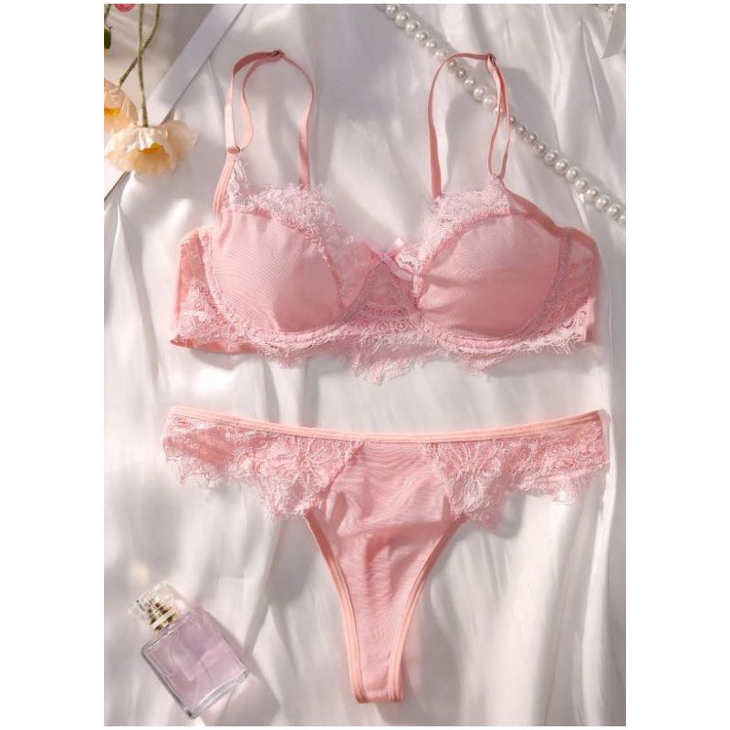 🌟 Après les festivités, la saison des mariages commence ! 
🌸 Pour cette occasion spéciale, nous vous proposons des bijoux élégants et de la lingerie raffinée pour sublimer chaque instant. Découvrez nos collections sur nankaro.ne/32-produits-po…
