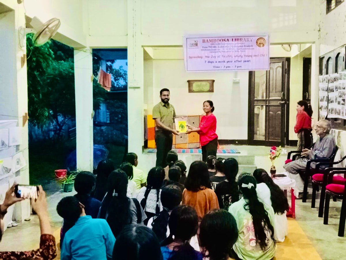 Refreshing experience to interact with students during “Still Art Drawing Workshop” conducted by Bamboosa Library,Tezu. Proud to see such confident and hardworking students in our Tezu. Kudos to vision of Uncle Moosa and Volunteer Didis for making this work. #EducationIsKey