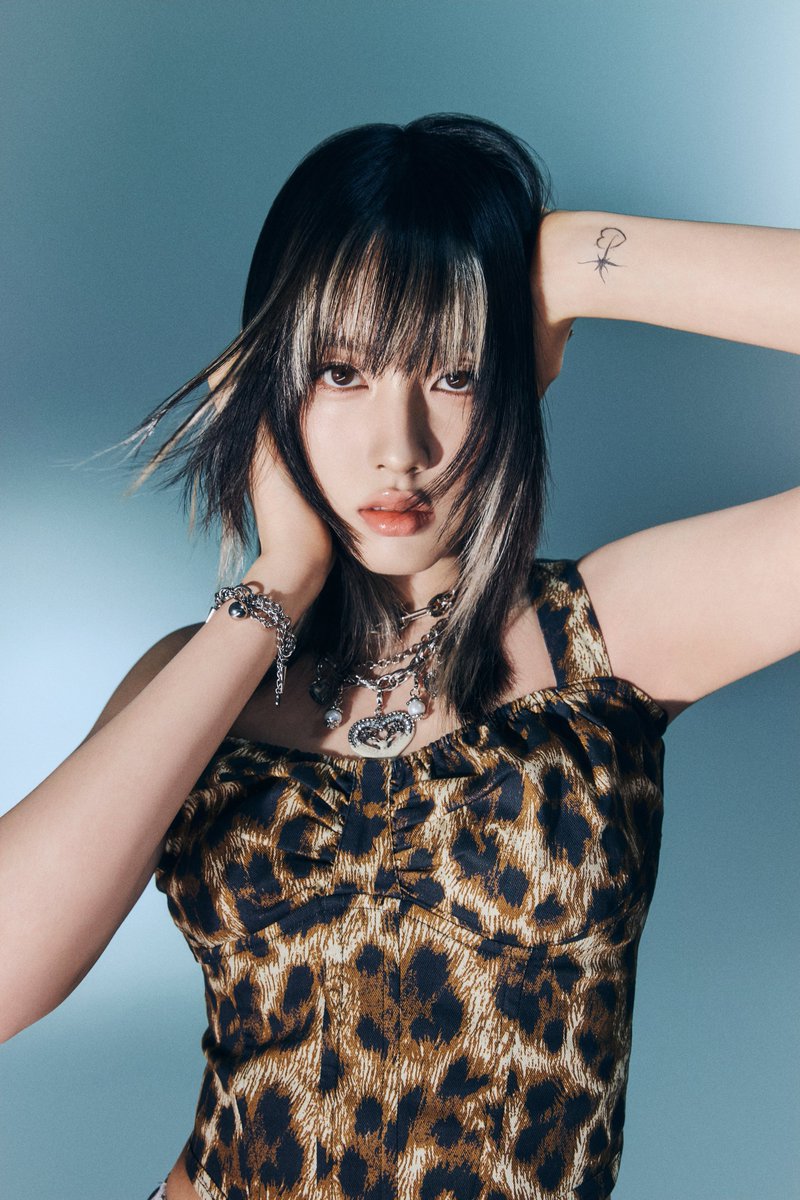 STAYC_official's tweet image. STAYC The 1st Album
[𝐌𝐞𝐭𝐚𝐦𝐨𝐫𝐩𝐡𝐢𝐜] 

Concept Photo Icy Ver.
#Yoon #윤 

Release
2024.07.01 MON 6PM (KST)

#STAYC #스테이씨 
#Metamorphic
#STAYC_Metamorphic