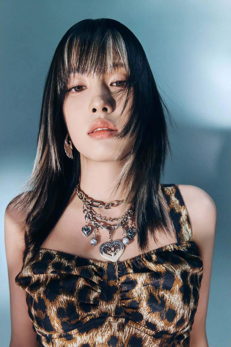 STAYC_official's tweet image. STAYC The 1st Album
[𝐌𝐞𝐭𝐚𝐦𝐨𝐫𝐩𝐡𝐢𝐜] 

Concept Photo Icy Ver.
#Yoon #윤 

Release
2024.07.01 MON 6PM (KST)

#STAYC #스테이씨 
#Metamorphic
#STAYC_Metamorphic