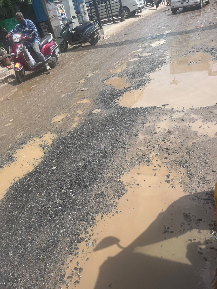 PatroSangeeta's tweet photo. Perumbakkam road conditions are pathetic. Residents are struggling from a very long time. It needs immediate attention to avoid any life threatening incidents due to potholes, EB work. Road construction is a must. 
#chiefministerMkstalin 
#perumbakkampanchayat 
#perumbakkamMLA https://t.co/rz23qww17r