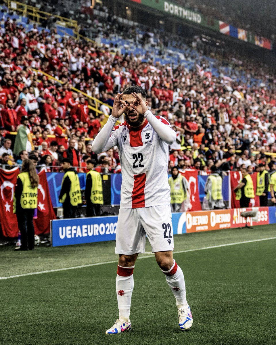 Ligue 1 McDonald's tweet media