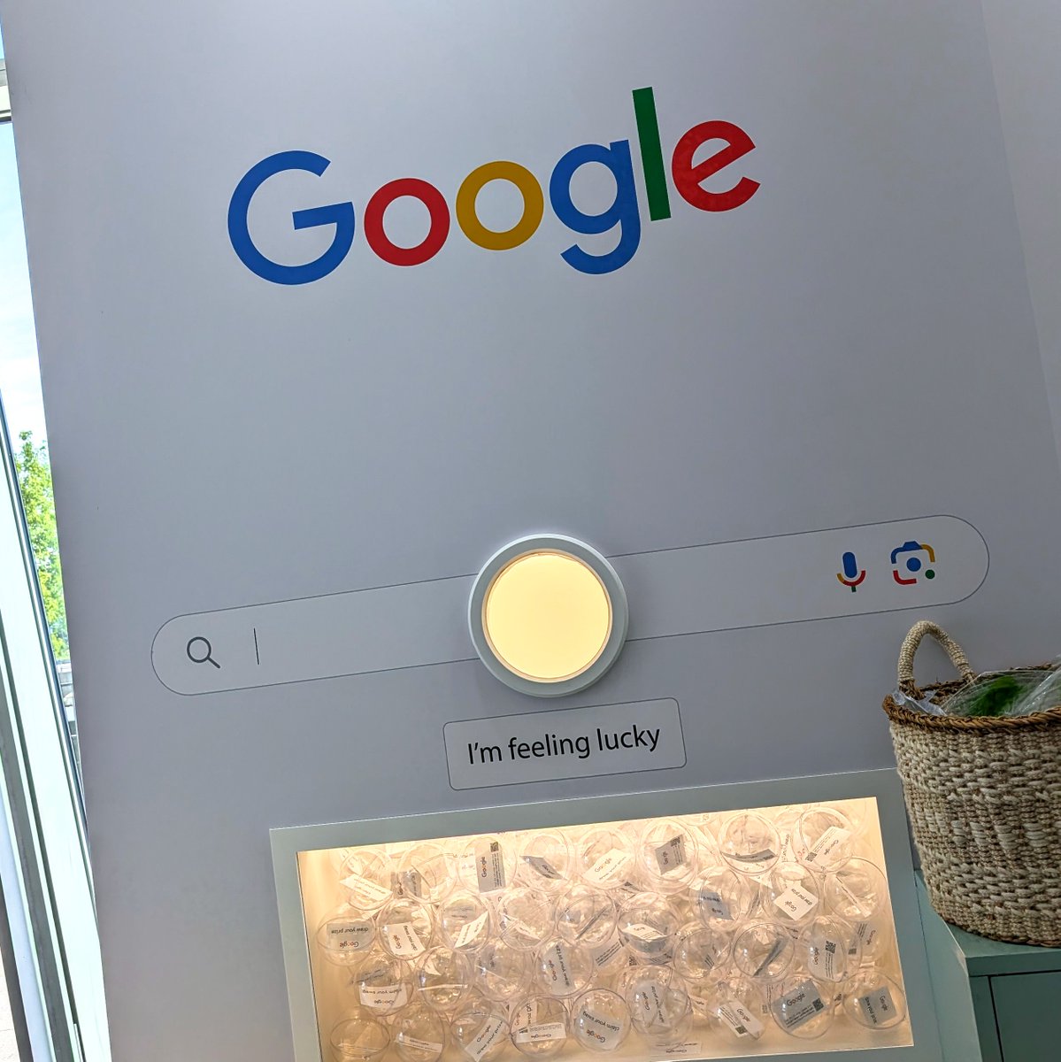 rowan_m's tweet image. Hello #DevoxxPL! Interested in roles at Google in Kraków? I&apos;m hiring! Swing by the booth for a chat and a lucky dip on swag.