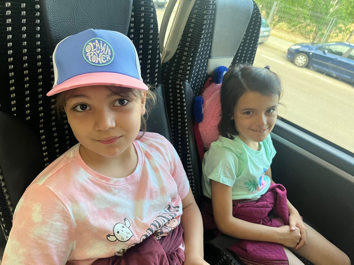_lainmaculada's tweet image. 🚌 ¡Ya estamos en camino a nuestra gran excursión! Todo va fenomenal, ¡pronto llegaremos! 🌟 #ExcursiónEscolar #AventuraEnCamino