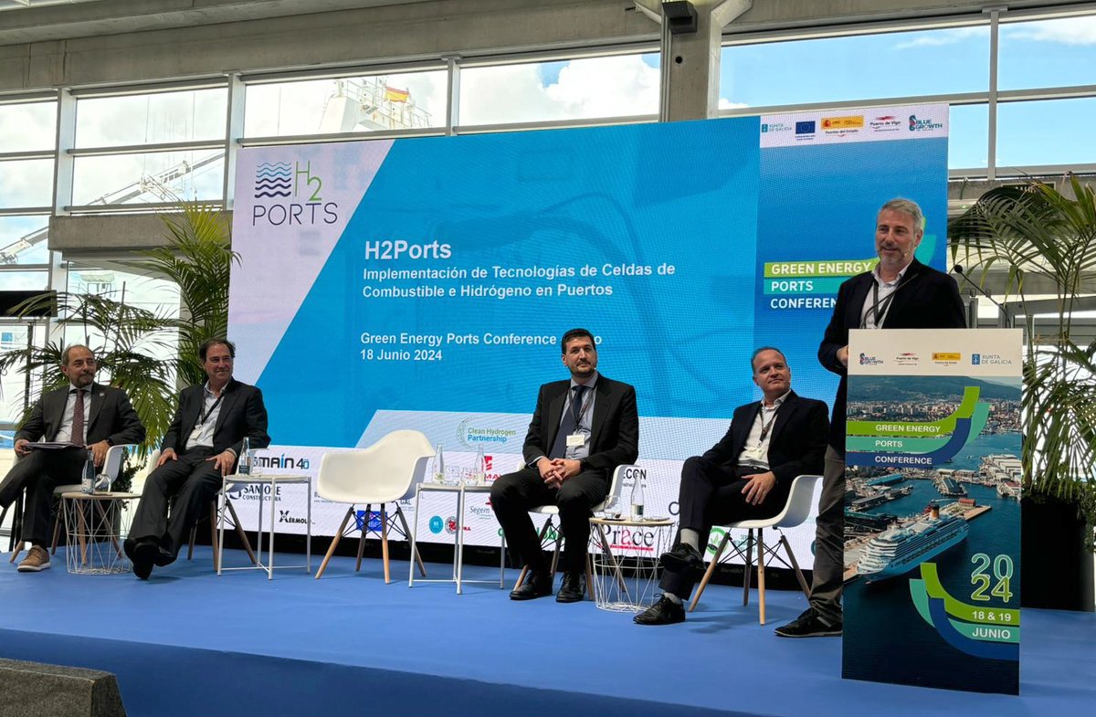 H2PORTS (@h2ports) on Twitter photo 📍Yesterday, Raúl Cascajo (PAV) presented @H2ports project in the framework of the 5th Green Energy Ports Conference held in Vigo (Spain) and organised by <a href="/AutPortValencia/">Valenciaport</a> <a href="/PuertosEstado/">Puertos del Estado</a> <a href="/Xunta/">Xunta de Galicia</a> <a href="/ESPOSecretariat/">ESPO Secretariat</a> <a href="/WPSP_IAPH/">International Association of Ports & Harbors</a> and <a href="/aivp_net/">AIVP</a>
<a href="/CleanHydrogenEU/">Clean Hydrogen Partnership</a> #hydrogen <a href="/FValenciaport/">FValenciaport</a> 📍Yesterday, Raúl Cascajo (PAV) presented @H2ports project in the framework of the 5th Green Energy Ports Conference held in Vigo (Spain) and organised by <a href="/AutPortValencia/">Valenciaport</a> <a href="/PuertosEstado/">Puertos del Estado</a> <a href="/Xunta/">Xunta de Galicia</a> <a href="/ESPOSecretariat/">ESPO Secretariat</a> <a href="/WPSP_IAPH/">International Association of Ports & Harbors</a> and <a href="/aivp_net/">AIVP</a>
<a href="/CleanHydrogenEU/">Clean Hydrogen Partnership</a> #hydrogen <a href="/FValenciaport/">FValenciaport</a>