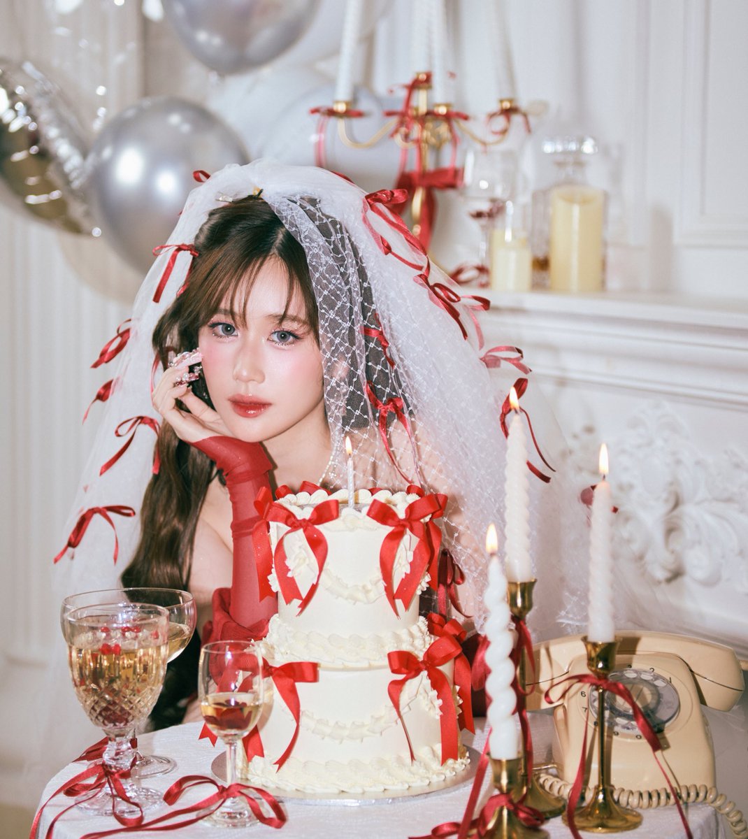 janeeeyeh's tweet photo. Twenty-five🎂
#Janeyeh25bday https://t.co/acr10xyZSb