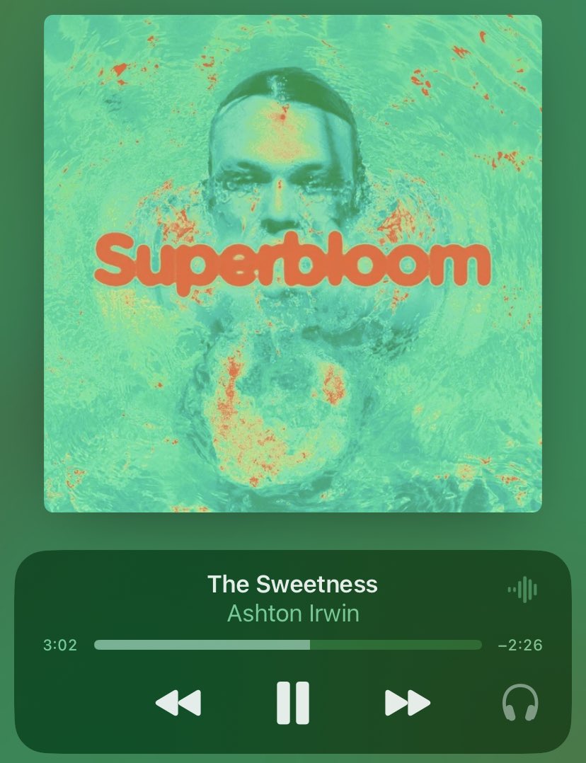 hyuckfizz's tweet photo. @Ashton5SOS truly thank you for this masterpiece mwah mwah! https://t.co/gxRGmcw9sK