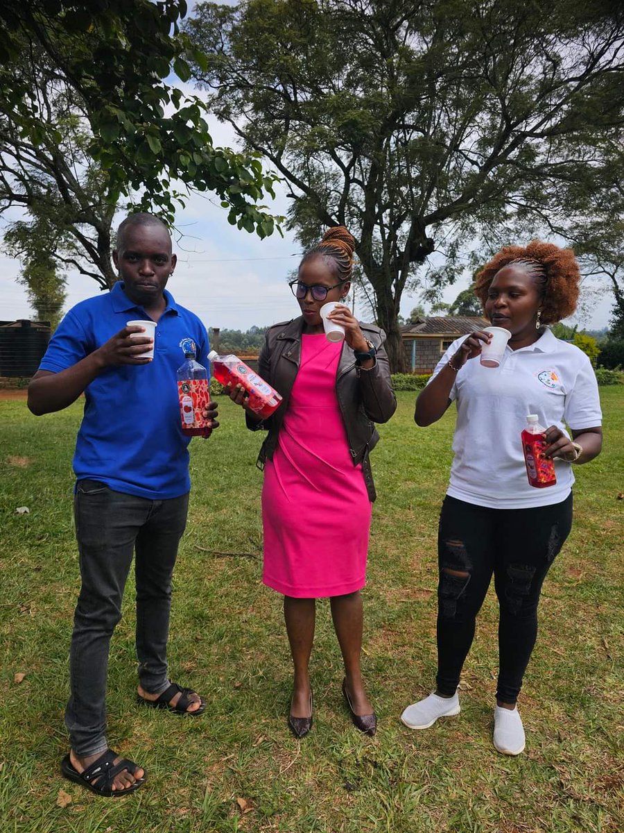 gk_ruku's tweet image. Muguka is a cash crop that has very high potential to contribute more than 100 billion to our economy annually. The stimulating effect of Muguka can be processed and it's already happening in Embu County. Jaba Waba Juice of all flavours is now available. #Muguka