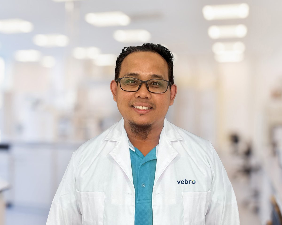 vebropolymers's tweet photo. Welcome to the team Azam Bakar! 🎉 

We're over the moon to welcome Azam Bakar to Vebro Polymers' Technical team, based in the our Asia HQ, under the expert guidance and leadership of Grant Adamson, Vebro's group Technical Director. Read the full story: https://t.co/iRU0hBRh4k https://t.co/v1iwBVhH13