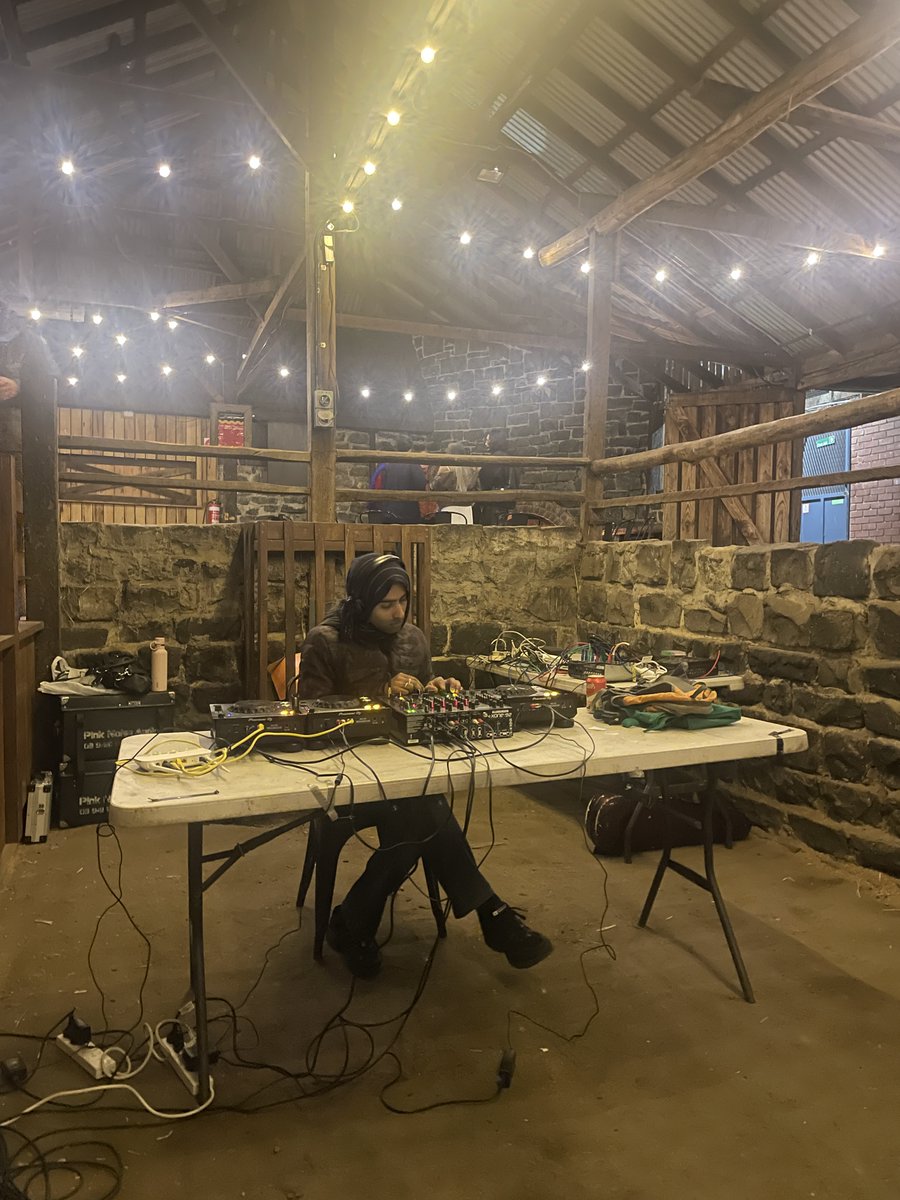 Liquid Architecture presents: Carolyn Connors, April Guest, Evelyn Ida Morris, Kavil (dj). 7pm, Friday 26 July, ALPHA60 Chapter House, 12/195 Flinders Lane. Tix here: bit.ly/carolynconnors