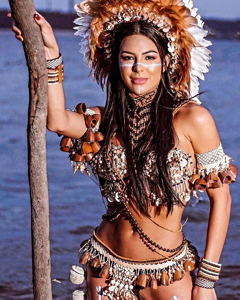NativeLover11's tweet photo. Native Beauty 😍 https://t.co/ZUYUwv4TuZ