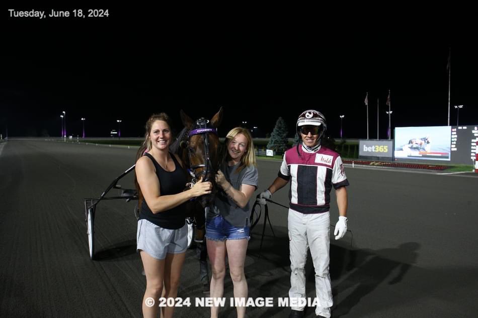 Kayla Hendry tweet media