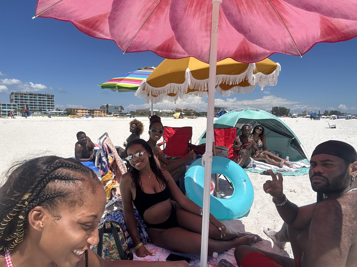 shaysadventures's tweet photo. @shaythatgirl recent fun activities i e done https://t.co/iy7pk47zqQ