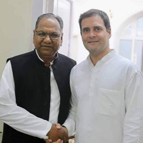 SamimKh18068318's tweet photo. अखिल भारतीय कांग्रेस कमेटी के पूर्व अध्यक्ष श्री @RahulGandhi  जी को जन्मदिवस की हार्दिक बधाई
टीम 
         मो मुकीम पूर्व सांसद
              लोकसभा 60 डुमरियागंज https://t.co/DUkd4BhhLO