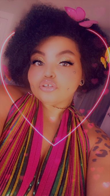 Happy Juneteenth!&hellip; Make sure to be extra generous with your favorite black entertainers today! ❤️ 🖤 💚  🎀<a href="/tag/newengland"class="tags"><span>#newengland</span></a><a href="/tag/maine"class="tags"><span>#maine</span></a><a href="/tag/datenewengland"class="tags"><span>#datenewengland</span></a><a href="/tag/datemaine"class="tags"><span>#datemaine</span></a>