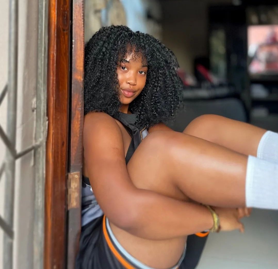 ze_mandevu's tweet image. Leo tufanye Ka-challenge kidogo tuone Wanawake tunao deti nao kama wataweza kuwa msaada pale tunapo kwama, mtext mpenzi wako " Kuna inshu nimekwama hapa naomba nisaidie 10k" akikujibu screenshot tuone. 😂