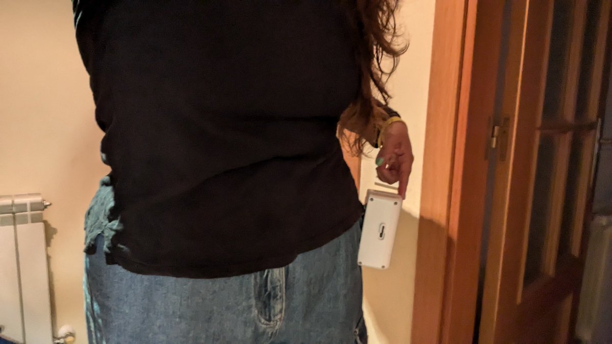 Los próximos 7 días estare recogiendo datos sobre mi exposición personal a contaminantes ambientales como voluntaria del proyecto <a href="/EuUrbanome/">URBANOME H2020 Project</a>. Partículas en el aire, CO2, sustancias químicas... Ciencia ciudadana promovida por el <a href="/CIEMAT_OPI/">CIEMAT</a> y el <a href="/SaludISCIII/">Instituto de Salud Carlos III (ISCIII)</a>.