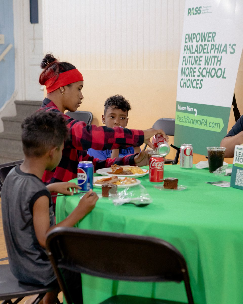 passitforwardpa's tweet photo. What a wonderful day connecting with our North Philly neighbors at @MiSaludWellnessCenter!

Learn how the PASS program can create new educational opportunities for the children in Philadelphia.

Got questions? Our Dine & Learn events provide the answers you’re looking for. Find out more and get involved at https://t.co/WTmWCiYOgU
#PASSITFORWARD #EducationForAll #PhillyEducation