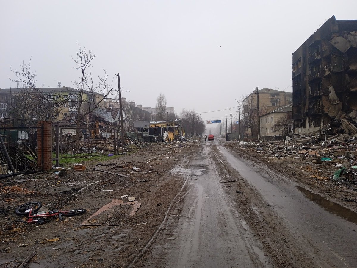StahivUA's tweet photo. I'm Ukrainian and I fucking hated Russians before it was cool. And this is my city of Borodyanka in March 2022 https://t.co/LD3MWuKnwd