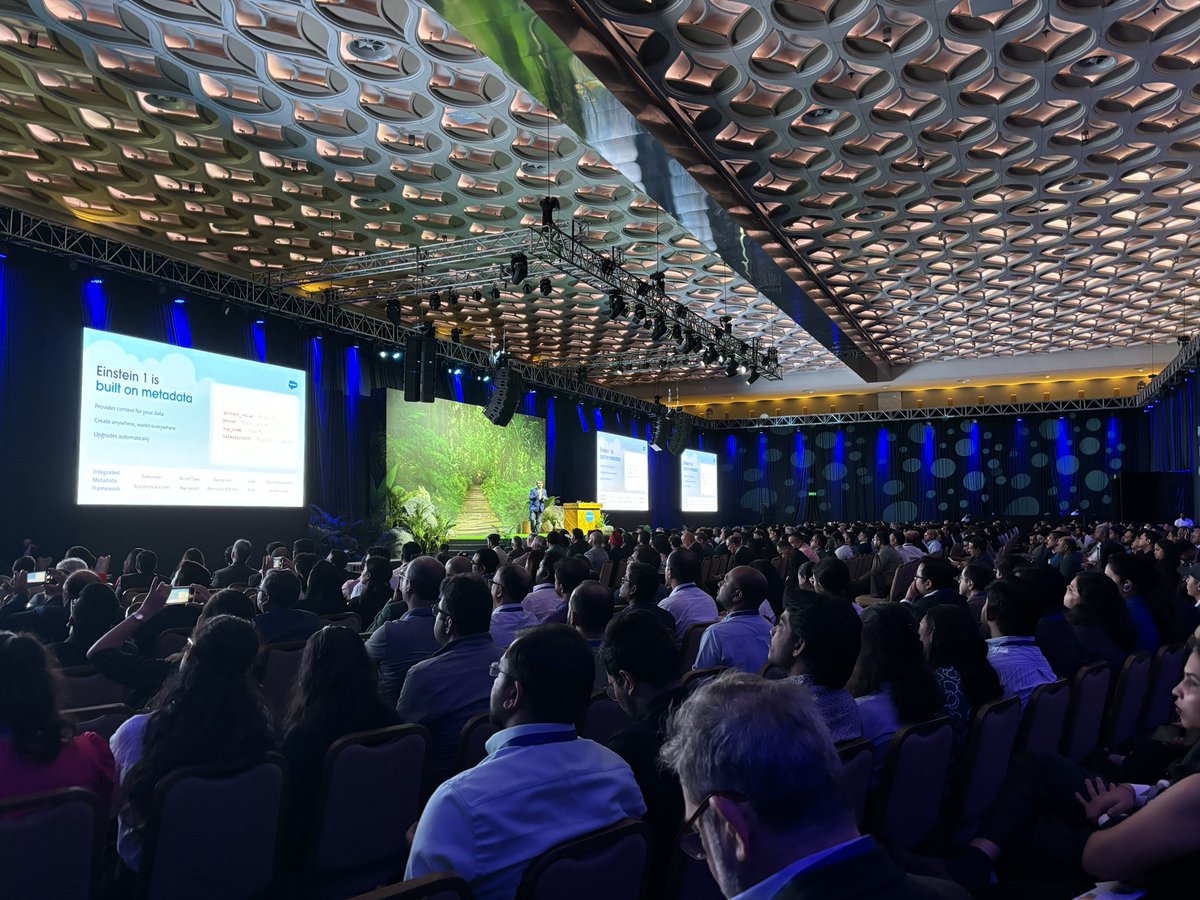 gauravkheterpal's tweet image. Raining cats &amp;amp; dogs in Mumbai- yet the @salesforce World Tour Essentials Mumbai is packed to the brink, standing room only’

The city that never stops, the city that never sleeps &amp;amp; the city where business never stops- MUMBAI!

#Salesforce #SalesforceTour #SalesforceIndia #India
