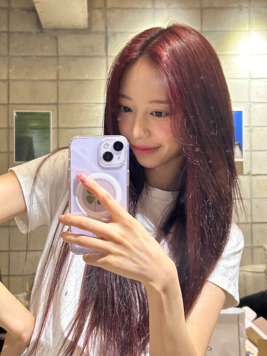 TanakawaYui's tweet photo. 鏡自撮りずう 🤳🏾😆

@5ecretNumber #ZUU #주 https://t.co/X1Js2M1NGy