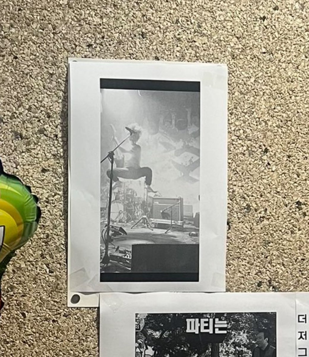 mo_o_0_0's tweet photo. 이왜진 ????? 하 웃겨
재평이 생일 축하합니다 ♡ ♡ https://t.co/ZJDSY9JG3P