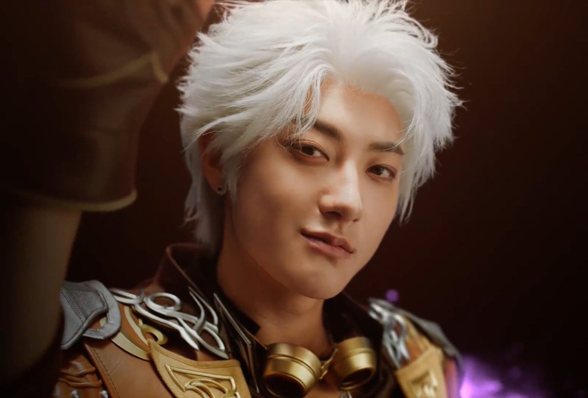 Qingdaozta0s's tweet photo. that game did a miracle for finally convincing him to wear a wig 👏👏
#ztao #huangzitao https://t.co/9GQO95Q8an