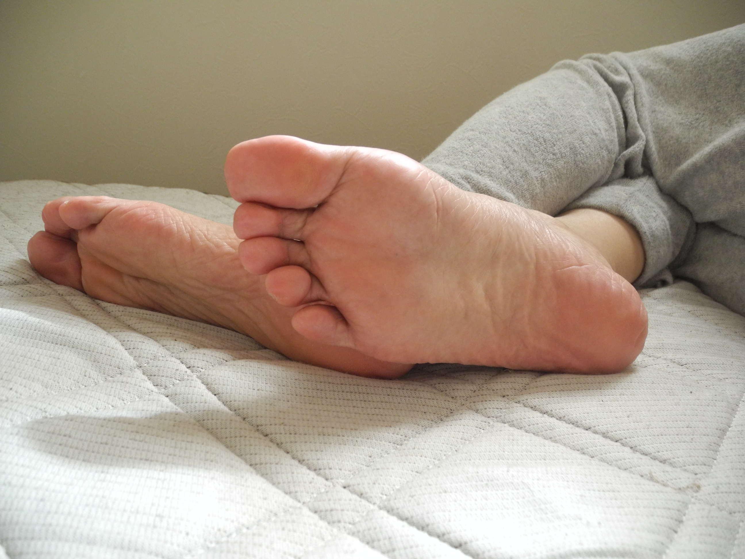 japanese mature feet 