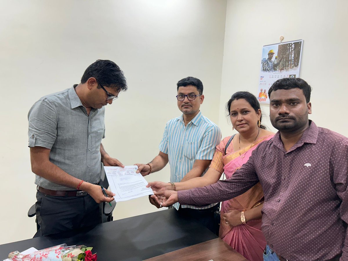 #कैशलेस_चिकित्सा मुख्यमंत्री वित्त मंत्री और स्वास्थ्य मंत्री जी से निवेदन है कि छत्तीसगढ़ के 4.5 लाख कर्मचारियों को कैशलेस चिकित्सा सेवा प्रदान करें और इस योजना में किसी भी प्रकार का वित्तीय भार नहीं है
<a href="/OPChoudhary_Ind/">OP Choudhary</a> <a href="/vishnudsai/">Vishnu Deo Sai</a> <a href="/ShyamBihariBjp/">ShyamBihari Jaiswal</a> <a href="/BJP4CGState/">BJP Chhattisgarh</a> <a href="/ChhattisgarhCMO/">CMO Chhattisgarh</a>