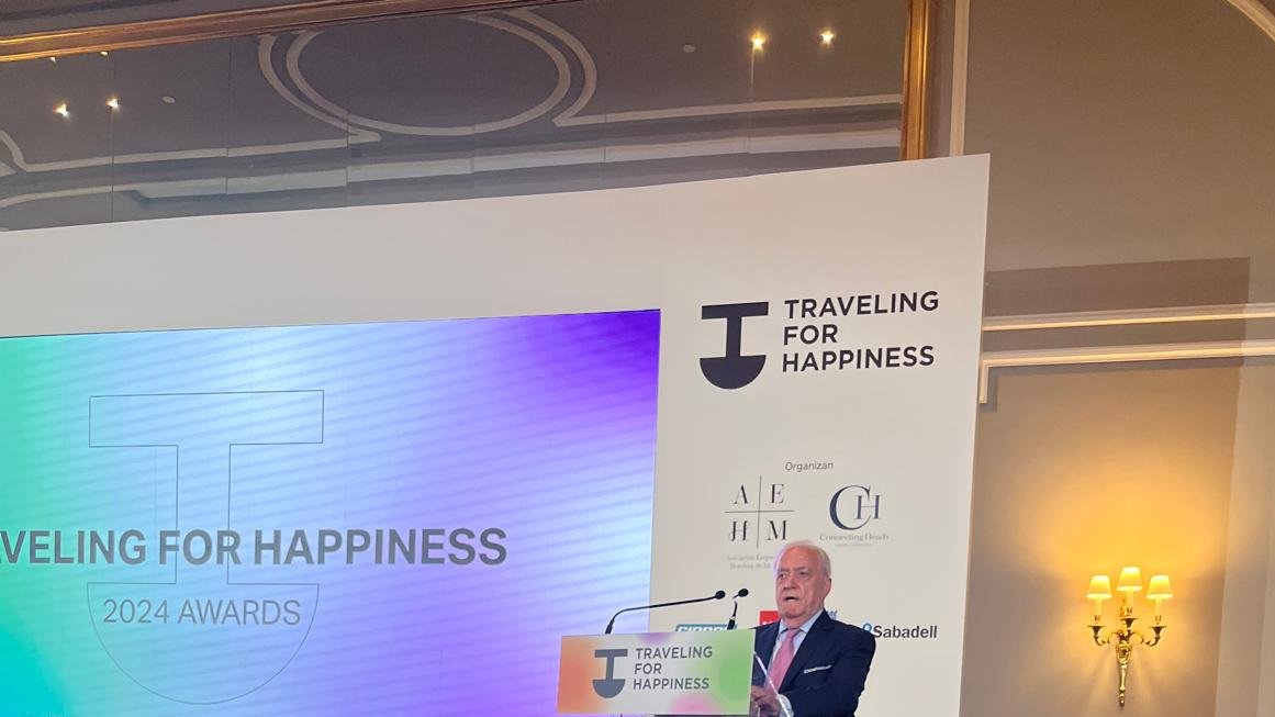 _CEIM_'s tweet photo. 📍 La SG de @_CEIM_, Sara Molero acompañó a @HosteleriaMad en los Premios Traveling for Happiness, un reconocimiento a la excelencia en #sostenibilidad de la mano de la @ComunidadMadrid y @MADRID.
🗣️ El pdte de #AEHM, Gabriel García Alonso, destacó la excelencia sostenible en el sector #turístico.
#TFH2024 ¡Enhorabuena a los premiados! 👏🎖️