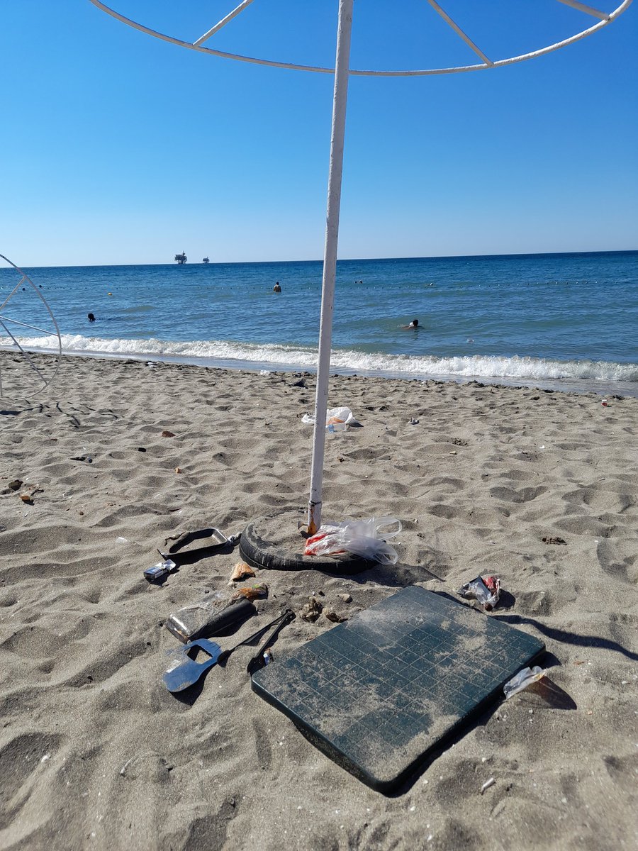 Plajlar halkımızındır. <a href="/SilivriBelediye/">Silivri Belediyesi</a> <a href="/semizkum/">Bartosz Makowski</a>