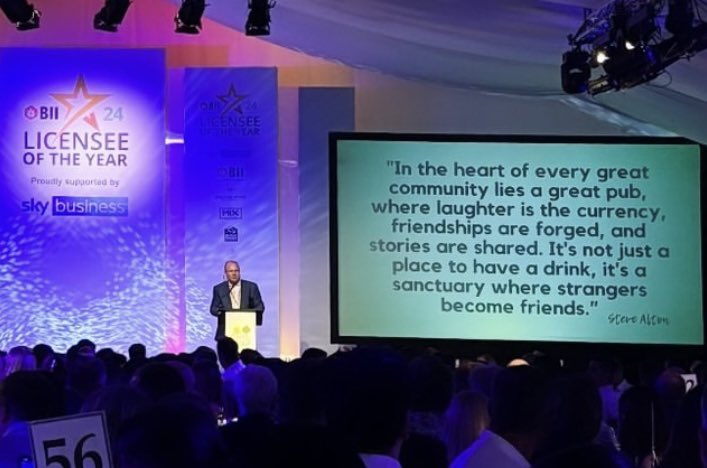 A huge thank you to all our guests at the BII Summer Event yesterday. An incredible celebration of pubs &amp; why they matter. Our Licensee of the Year Award finalists were exceptional &amp; a huge congratulations to Justine Lorriman our brilliant winner from the <a href="/theroyaldyche/">The Royal Dyche</a>👏👏#MyPub