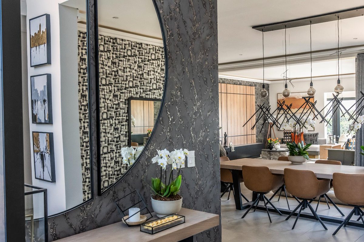 To Build tweet media