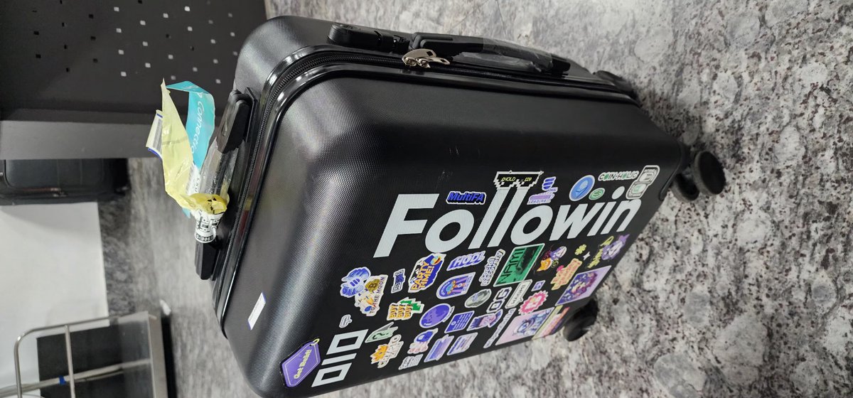 Web7 Timelord 🐬 (travel/acc) tweet media