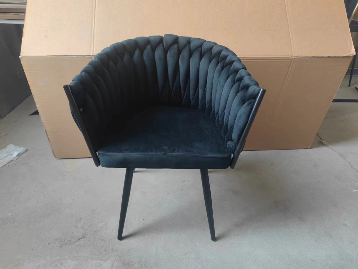 Helen24617256's tweet photo. Under mass production now…
#furniture #chairs #diningchairs https://t.co/0O2czC7MBl