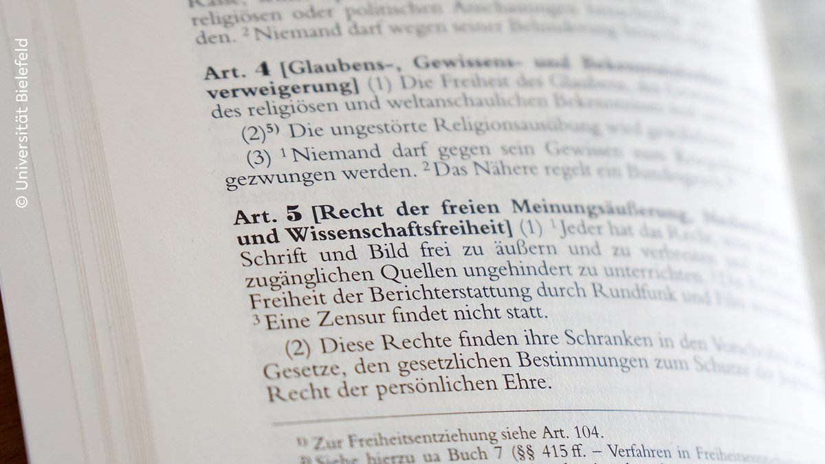 Bielefeld University (@unibielefeld) on Twitter photo Wie wichtig ist #Freiheit für die #Forschung? Die #ConflictA und das #HistorischeMuseumBielefeld zeigen im Verbundprojekt "WiFrei", was auf dem Spiel steht. Das Projekt gehört zum #Wissenschaftsjahr2024 <a href="/BMBF_Bund/">Bildungsmisererepublik Deutschland - BRDigung</a> und <a href="/wissimdialog/">Wissenschaft im Dialog</a>. aktuell.uni-bielefeld.de/2024/06/17/dia… <a href="/w_jahr/">Wissenschaftsjahr</a> Wie wichtig ist #Freiheit für die #Forschung? Die #ConflictA und das #HistorischeMuseumBielefeld zeigen im Verbundprojekt "WiFrei", was auf dem Spiel steht. Das Projekt gehört zum #Wissenschaftsjahr2024 <a href="/BMBF_Bund/">Bildungsmisererepublik Deutschland - BRDigung</a> und <a href="/wissimdialog/">Wissenschaft im Dialog</a>. aktuell.uni-bielefeld.de/2024/06/17/dia… <a href="/w_jahr/">Wissenschaftsjahr</a>