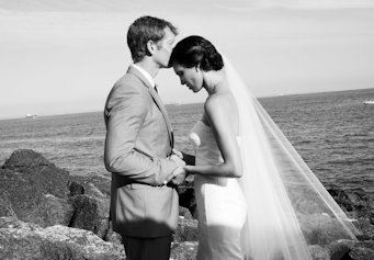 Flowery_Fangirl's tweet photo. Happy 10th wedding anniversary to Daniela and David! 🥳❤️ #NCISLA #DanielaRuah #DavidPaulOlsen https://t.co/r15AcQ41WX