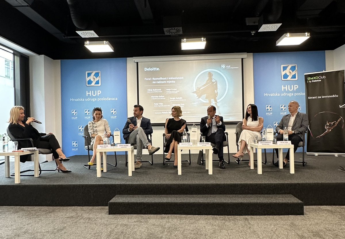 HUP_hr's tweet photo. 📊 Deloitte i HUP predstavili rezultate istraživanja o raznolikosti i inkluzivnosti na radnom mjestu. 
https://t.co/ShY6xCjTIo https://t.co/p4Gpvtt8O0