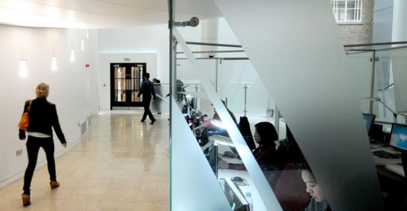 A reminder that our "e-Library" space on the ground floor of Keppel Street is currently unavailable due to the current refurbishment works.

Desktop PCs have now been installed in room G81 (next to the IT Helpdesk in the North Courtyard area) instead as a temporary alternative 💻