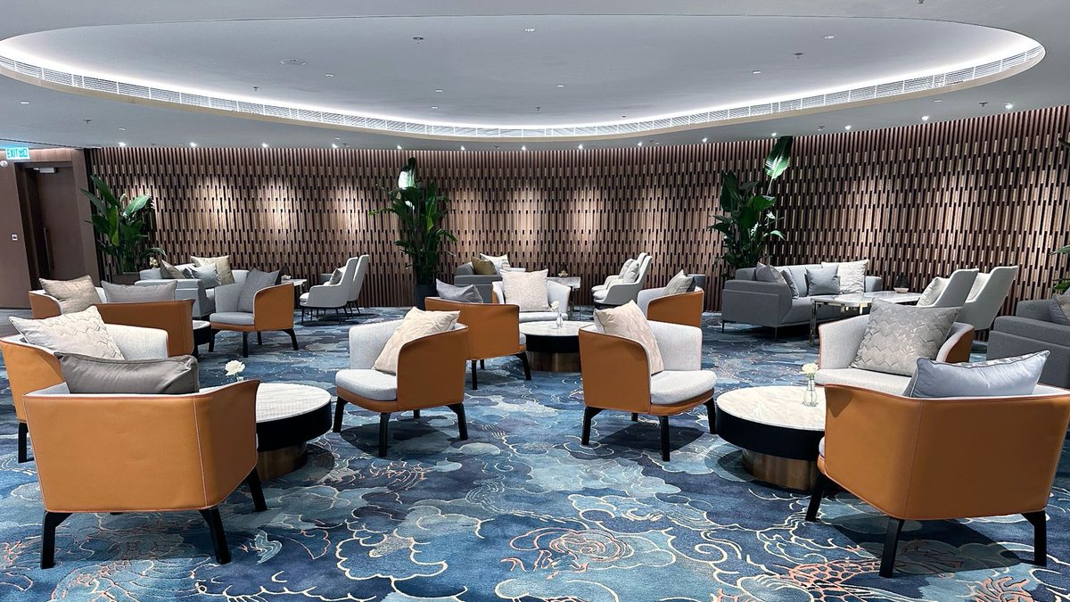 vipgroup_ru's tweet photo. Добавили для бронирования новый VIP-сервис в аэропорту Гонконг (HKG).
https://t.co/T9kvstqHGD
Цена: от 16.136 ₽
@hkairport #VIPService #China #HKG https://t.co/66sHKDzqlO