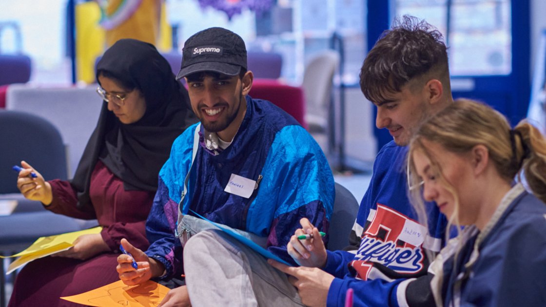 Creating a space for young people.

Social science academics @UCLan and young students collaborate with citizen scientists to enhance community belonging and inclusion among #Preston's youth.

ow.ly/ZL6E50OSzqf 

<a href="/youcountproject/">YouCount</a>