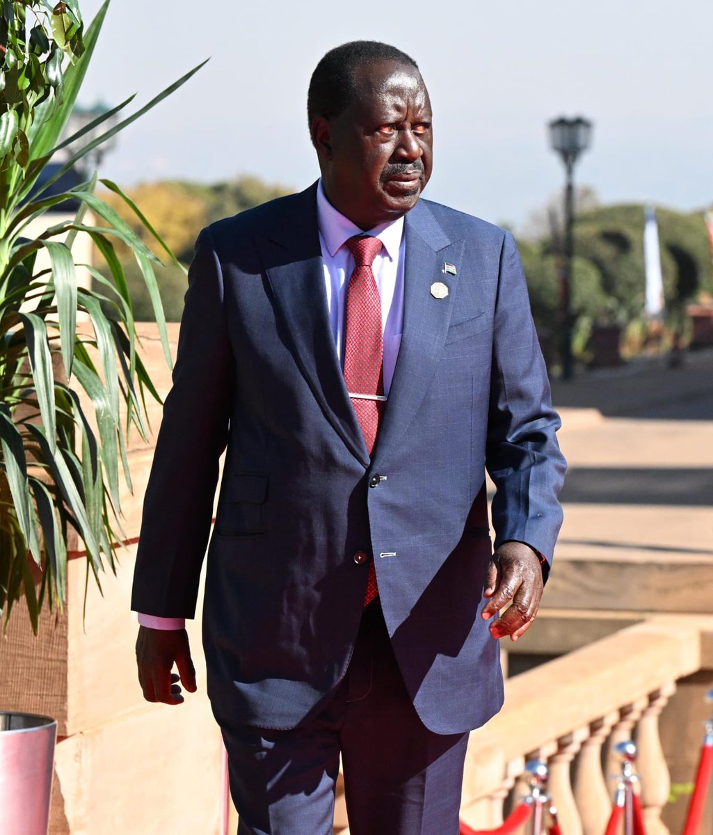 ParliamentofRSA's tweet photo. His Excellency, Former Prime Minister of Kenya, Mr Raila Odinga arriving at the Presidential Inauguration at the Union Buildings. #7thParliament #Inauguration #30YearsofDemocracy #30YearsofDemocraticParliament https://t.co/iXyG8gkagS