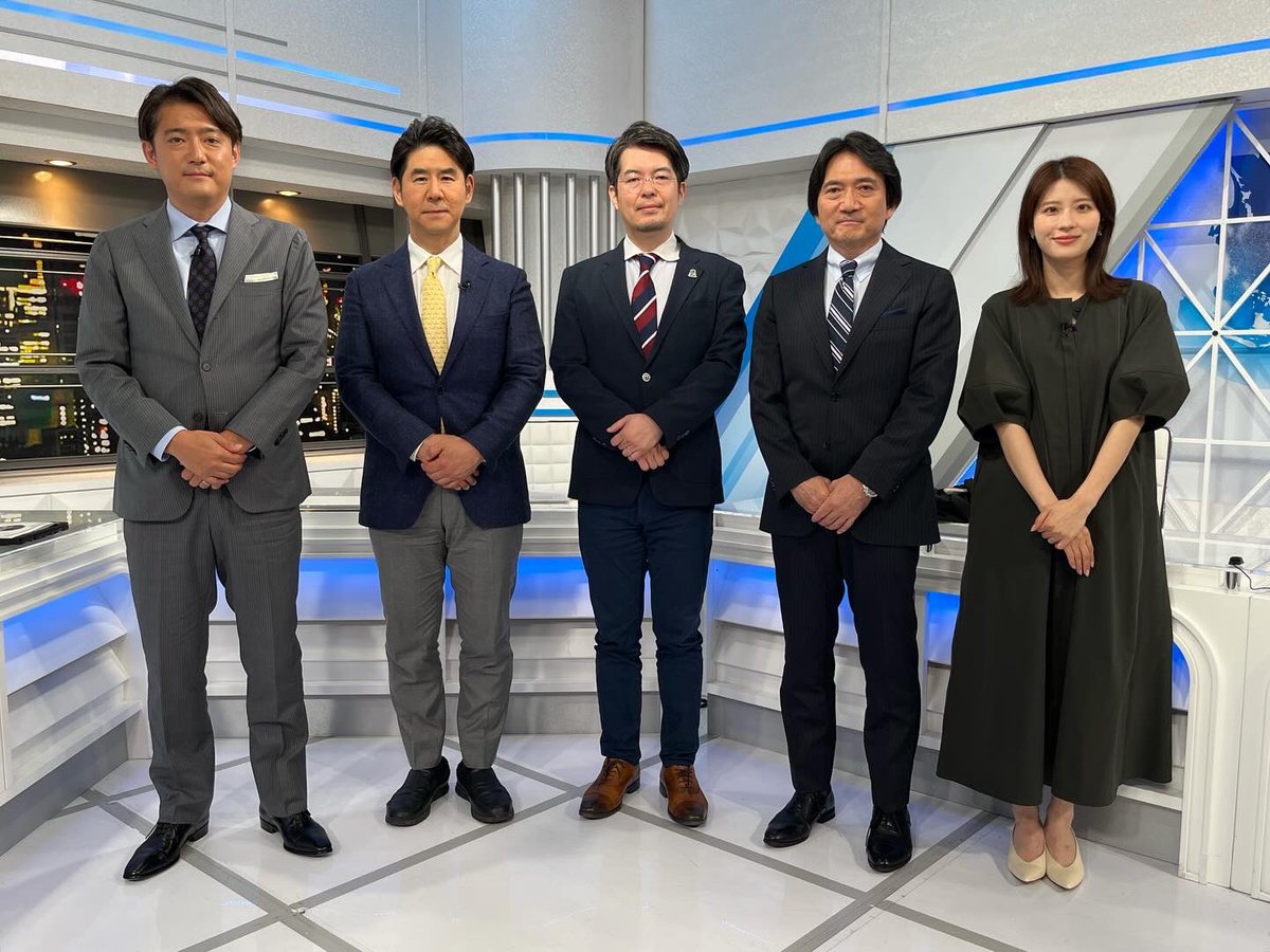 sinso_news's tweet photo. 今日は“侵略されたら相互支援”へ露朝首脳が新たな条約署名。プーチン氏運転、正恩氏助手席“ドライブ会談”見逃した方は明日のYouTubeで！#フェアファクスコレクティブ #castcolon #キャストコロン https://t.co/LDV3q21Eb7