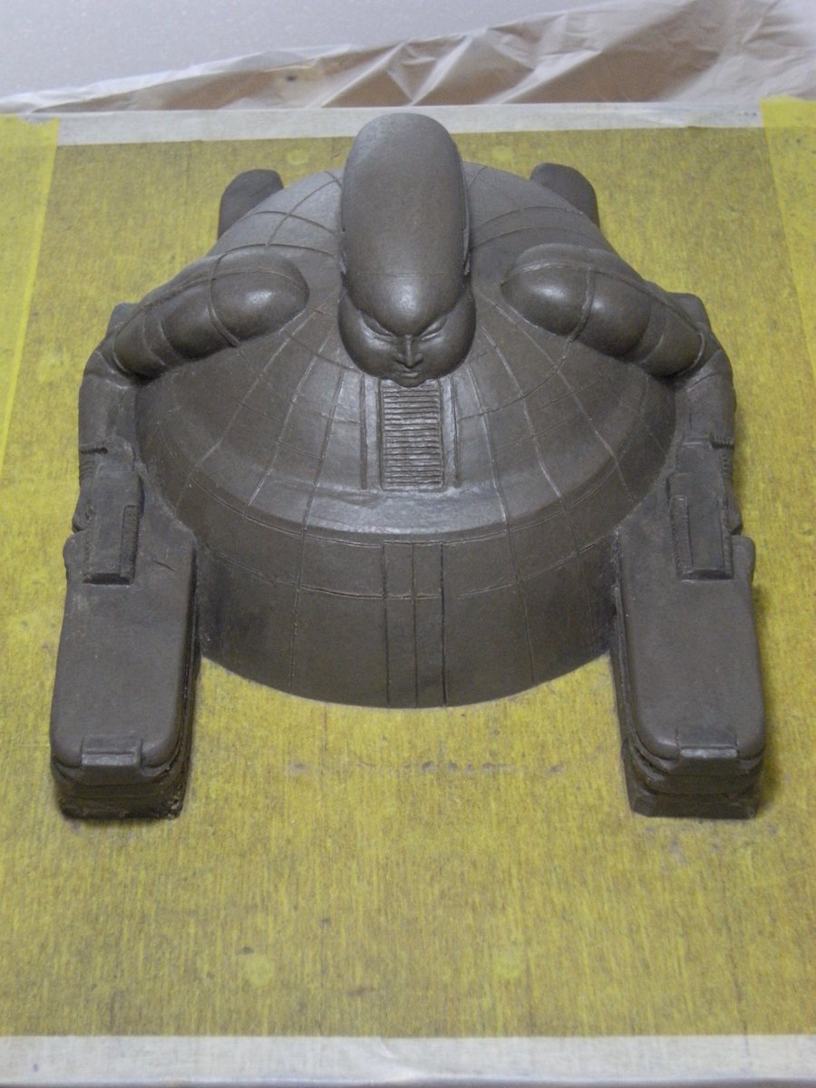 1979Saramander's tweet photo. H.R.ギーガーがホドロフスキー版｢DUNE｣の為にデザインしたハルコンネンの城を参考に作った試作品。粘土から石膏に置き換えています。直径約12cm。　　#デューン砂の惑星 #エイリアン #ギーガー #DUNE #エイリアン https://t.co/Y9tGpVvEdH